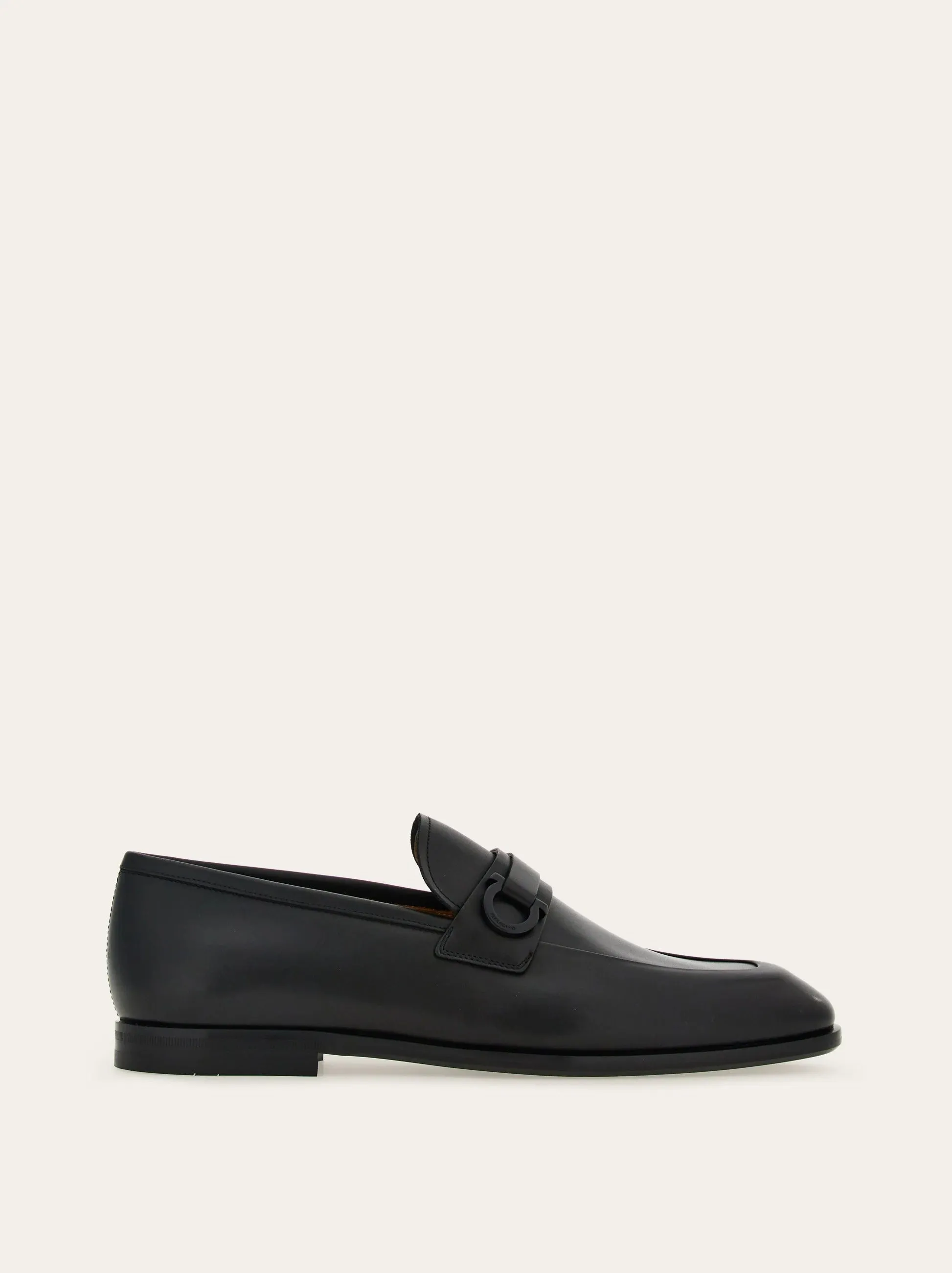 21688765785 BLACK FERRAGAMO MEN SHOES