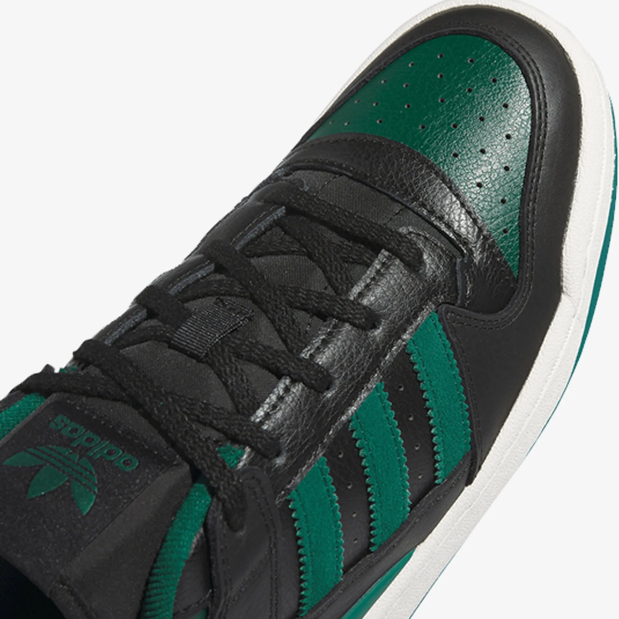 Adidas Originals | FORUM LOW CL  { CORE BLACK/COLLEGIATE GREEN/CLOUD WHITE