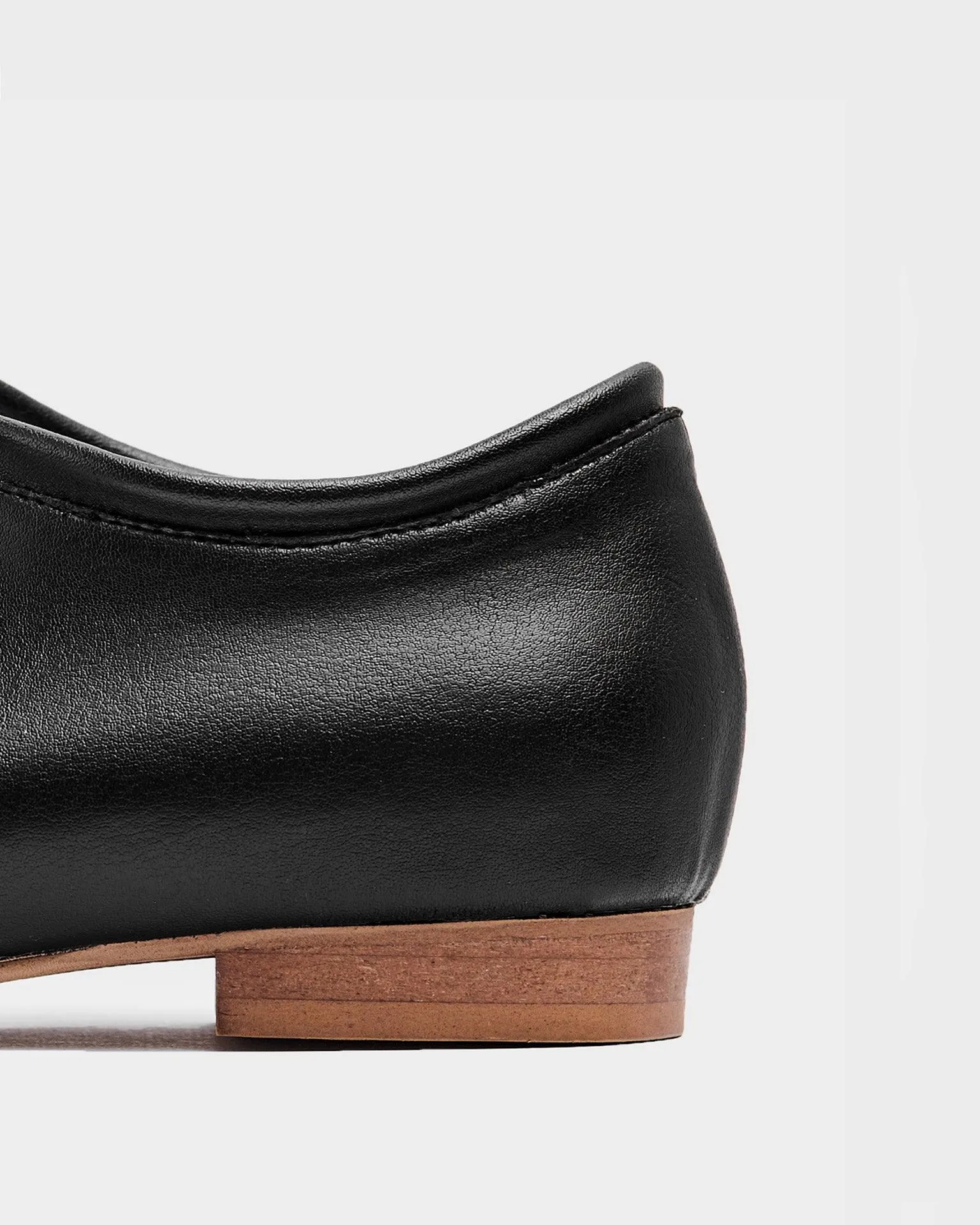 Akira Pumps Nopal Ballerinas Black