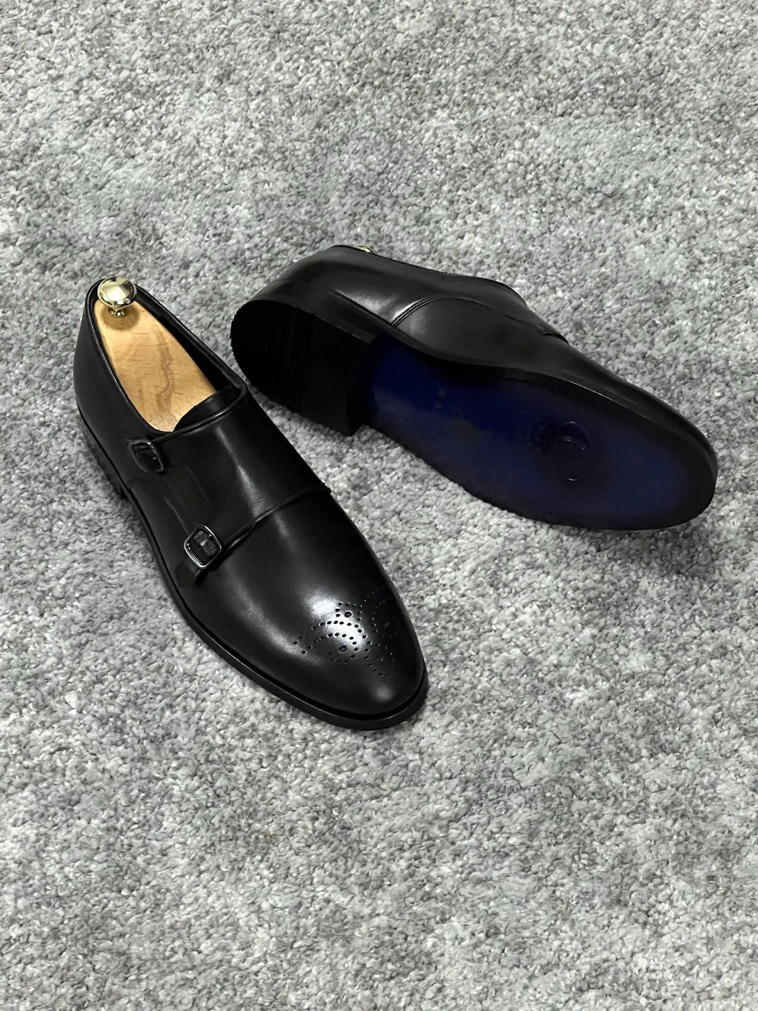 Louis Special Edition Neolite Sole Double Monk Stap Black Shoes