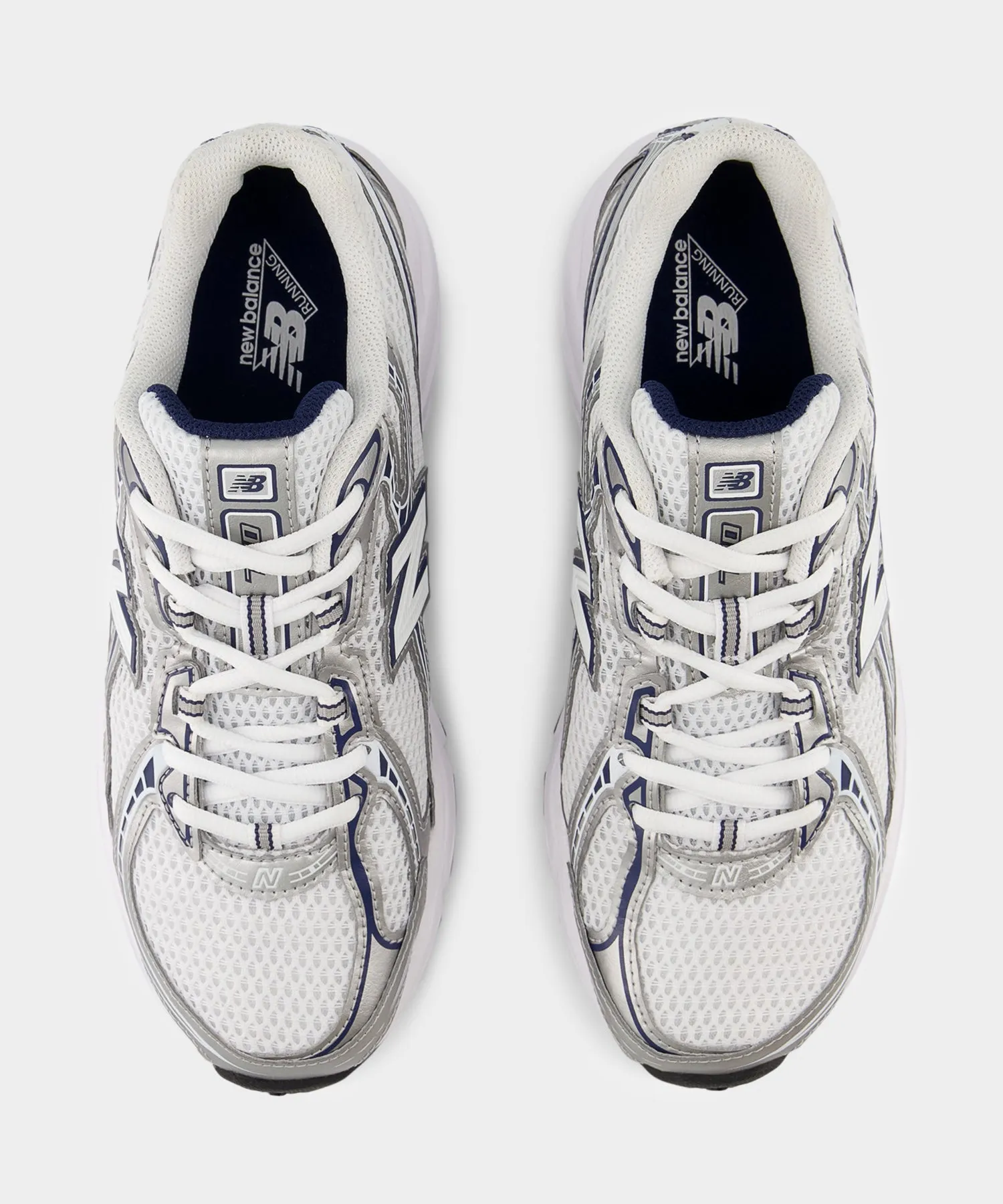 New Balance 740 in White   Navy