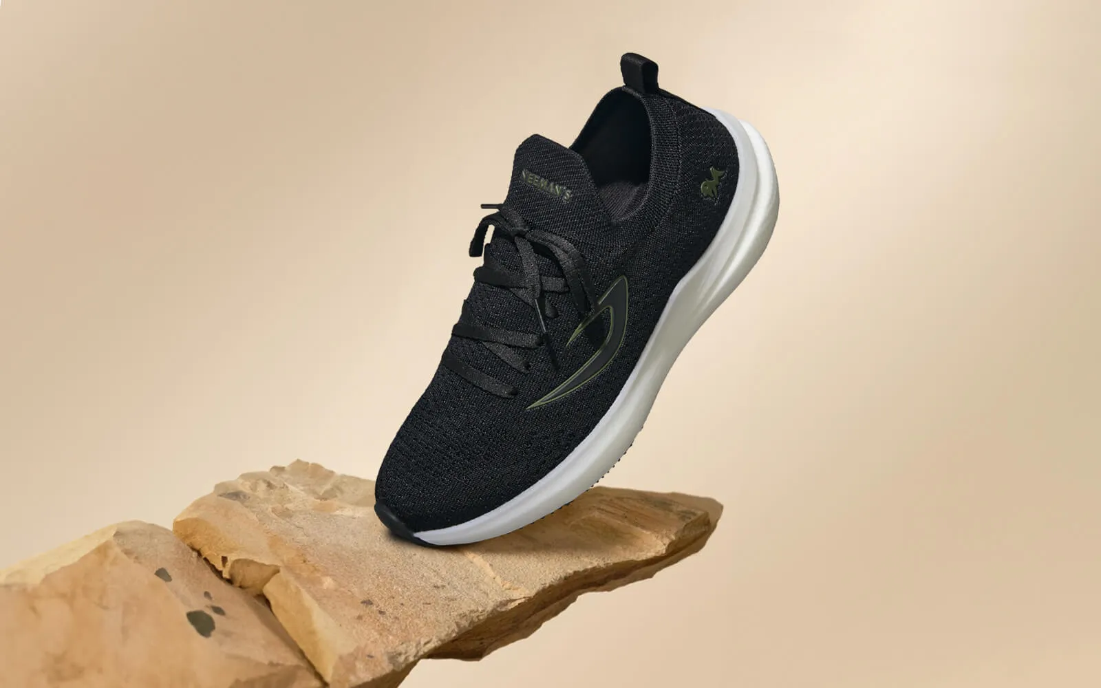 Whoosh Lite Sneakers : Black